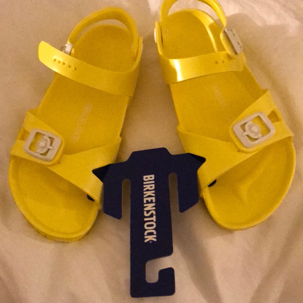 SOLD ON EBAY 🎉 Birkenstock rio eva girl’s sandal